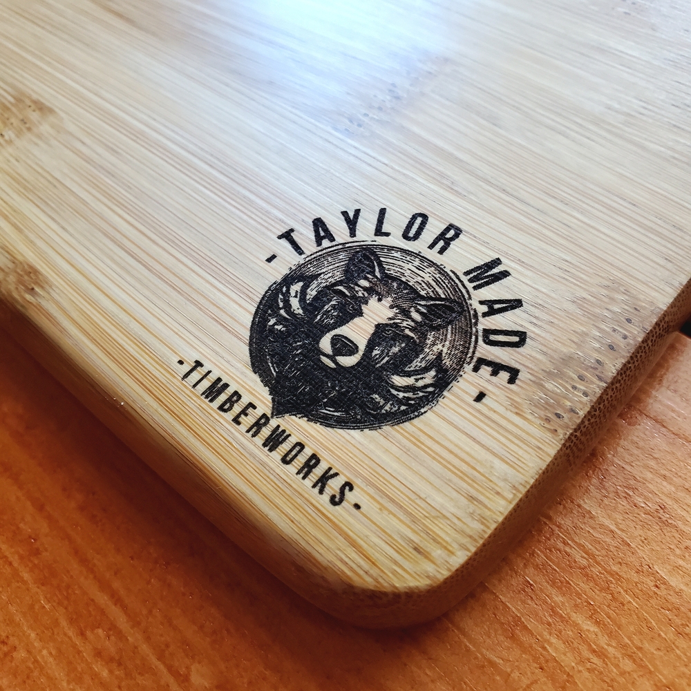 Disney💫 New-Hand Made, Winnie the Pooh🐻🐷 Bamboo Artisan Cutting/Serving Board - Picture 7 of 8